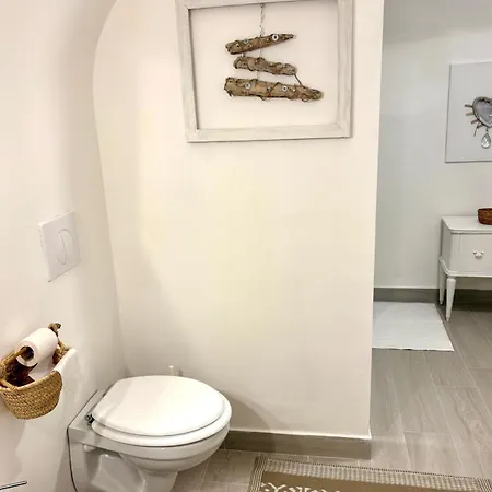 Flower Nel Cuore Della Citta' Apartmán Bari